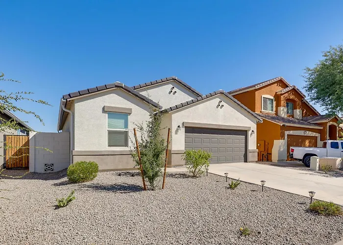 Suburban Family 7 Mi To Poston Butte Preserve Holiday home *